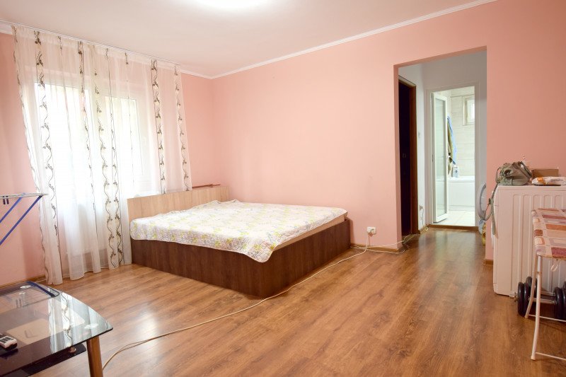 Inchiriere apartament 2 camere Piata Resita, 2 camere mobilate